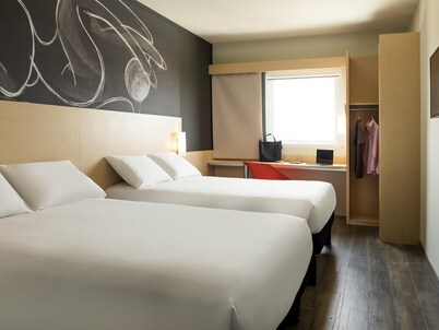 ibis Irapuato