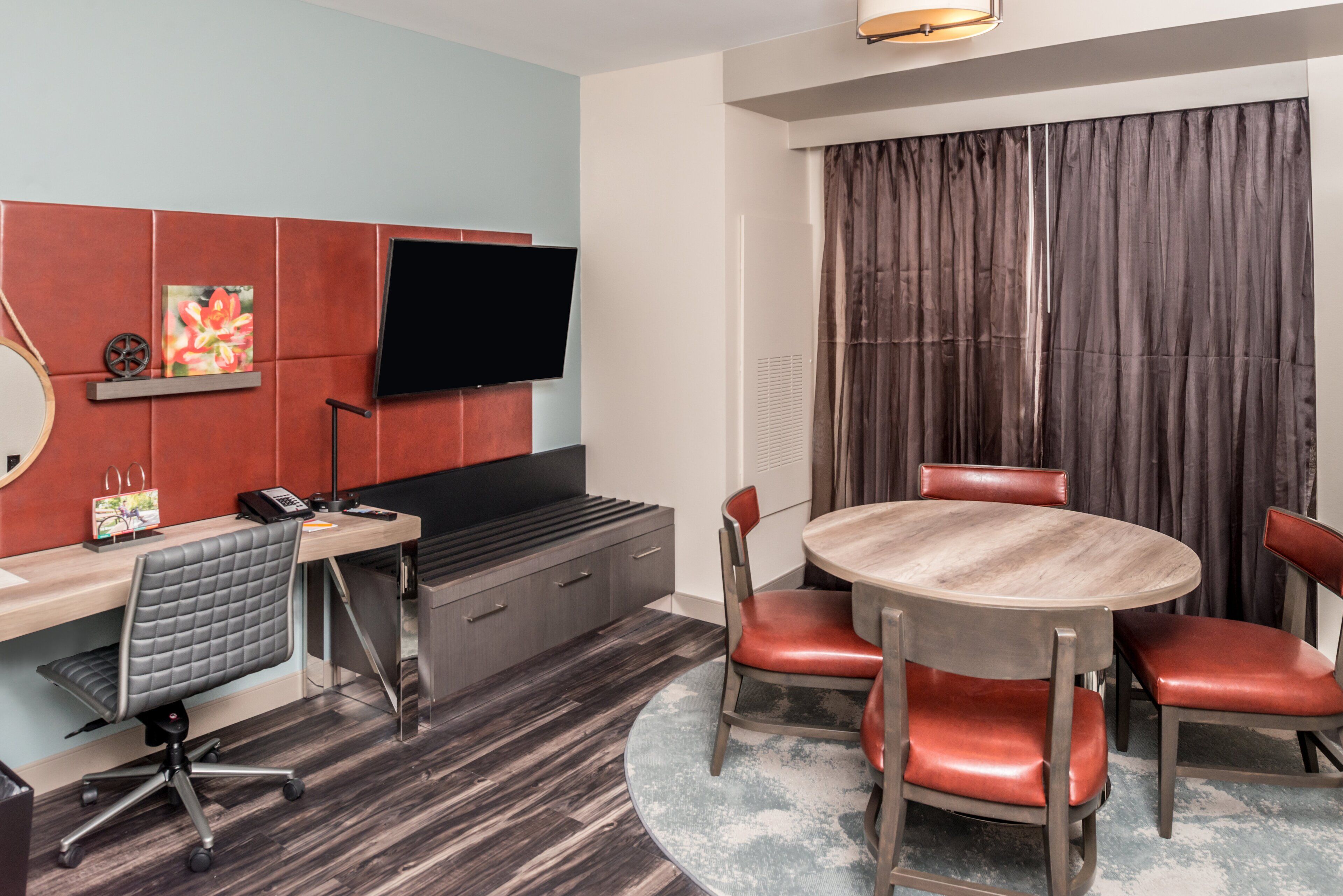 1 bedroom, in-room safe, desk, laptop workspace