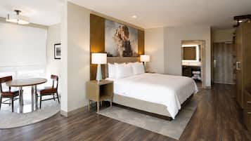 Premium Room, 1 King Bed, Corner | In-room safe, desk, laptop workspace, blackout drapes