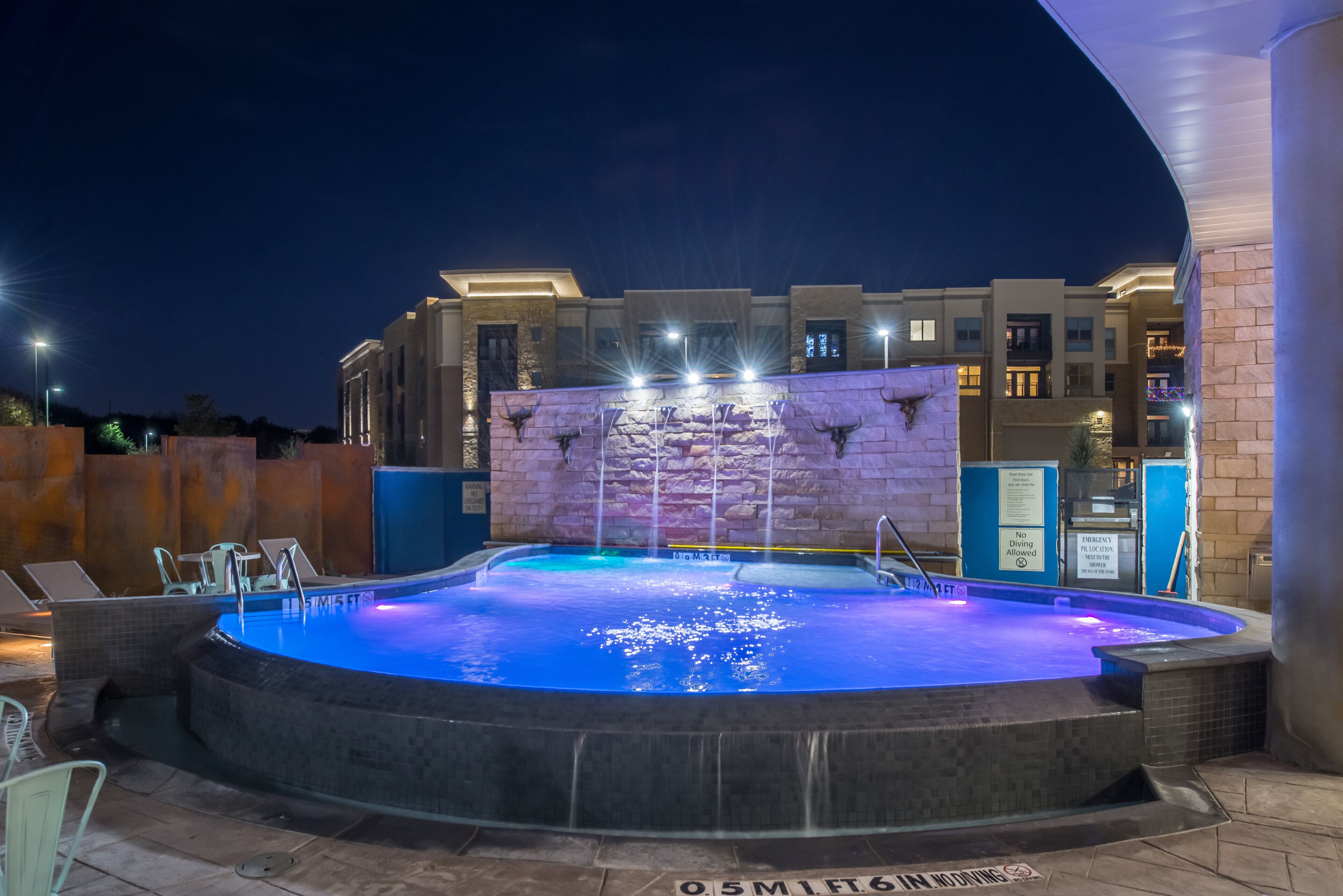 seasonal outdoor pool