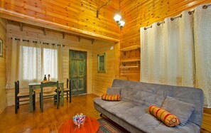 Interior - Siesta (Ramot)