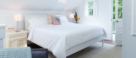 Chambre Deluxe, 1 trÚs grand lit | Literie de qualité supérieure, fer et planche à repasser, Wi-Fi gratuit