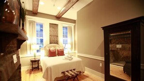 Premium Apartment, 3 Bedrooms, Non Smoking - 229 King Luxury Suites (Charleston)