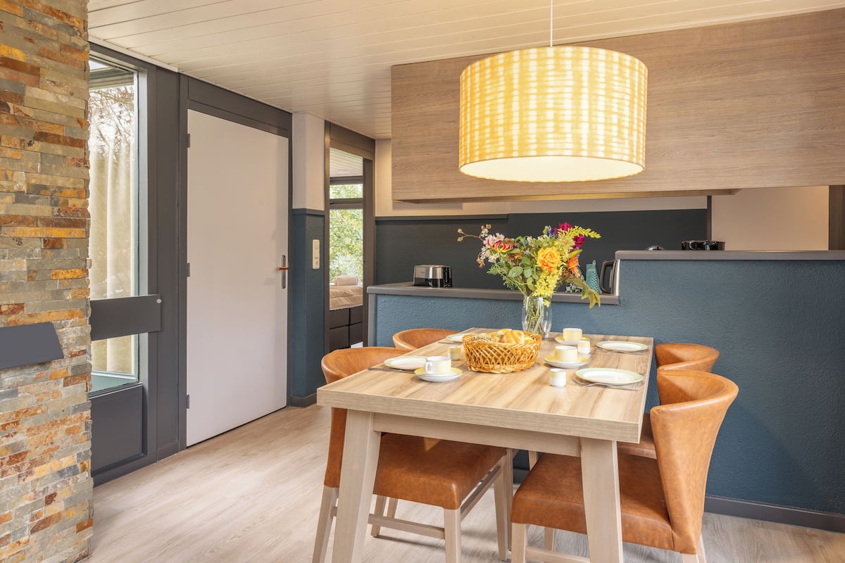 Deluxe Cottage, 2 Bedrooms | In-room safe, free WiFi, bed sheets