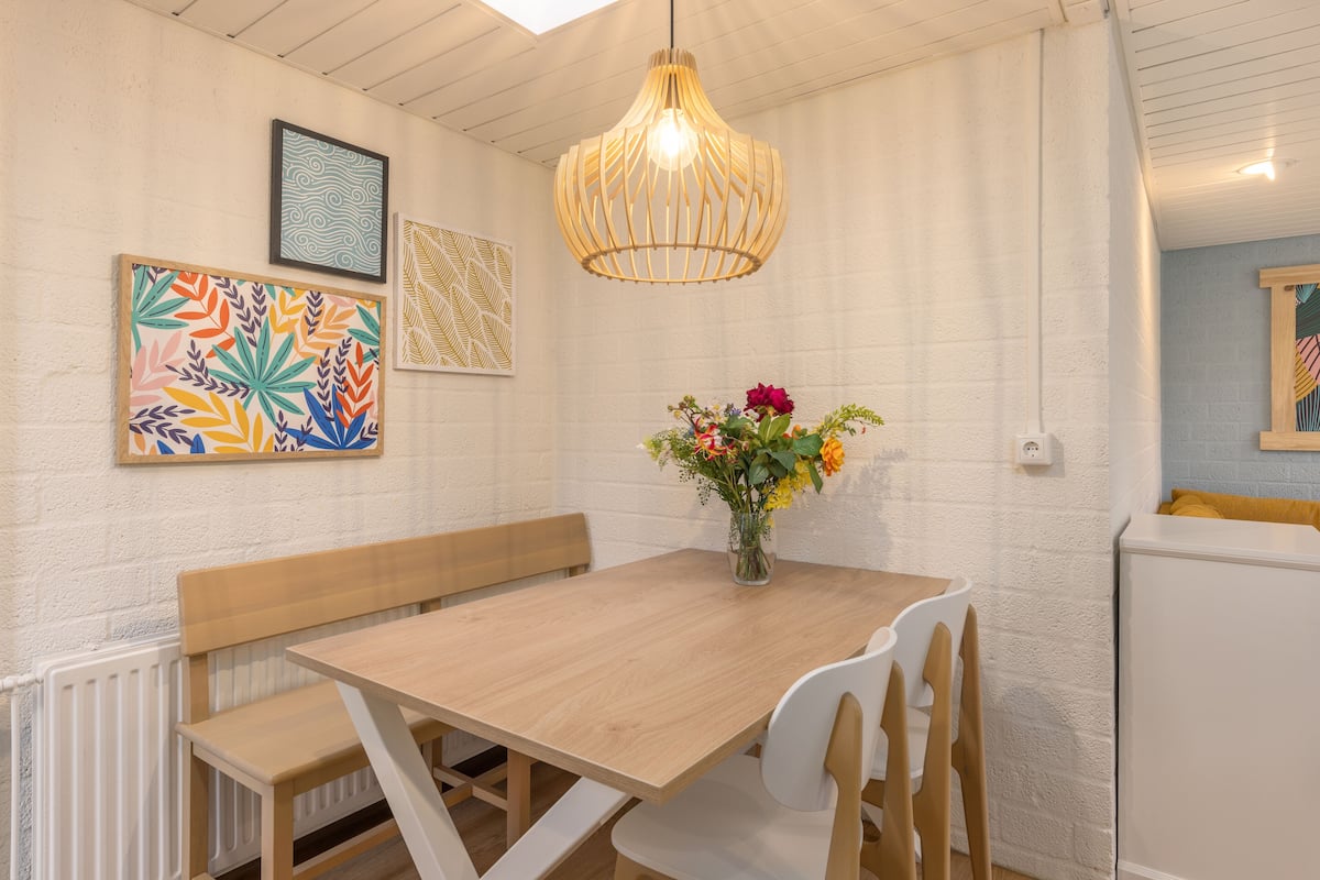 Comfort Cottage, 2 Bedrooms | In-room safe, free WiFi, bed sheets