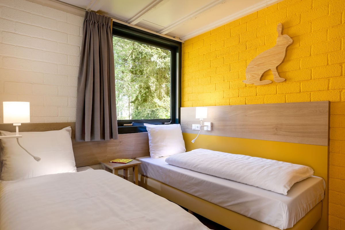 Comfort Cottage, 2 Bedrooms | In-room safe, free WiFi, bed sheets