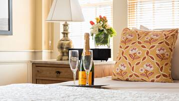 Classic Room, 1 Queen Bed