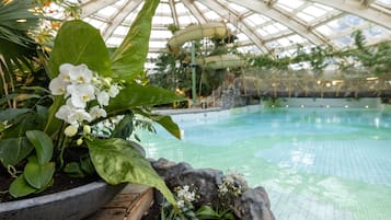 Indoor pool, outdoor pool