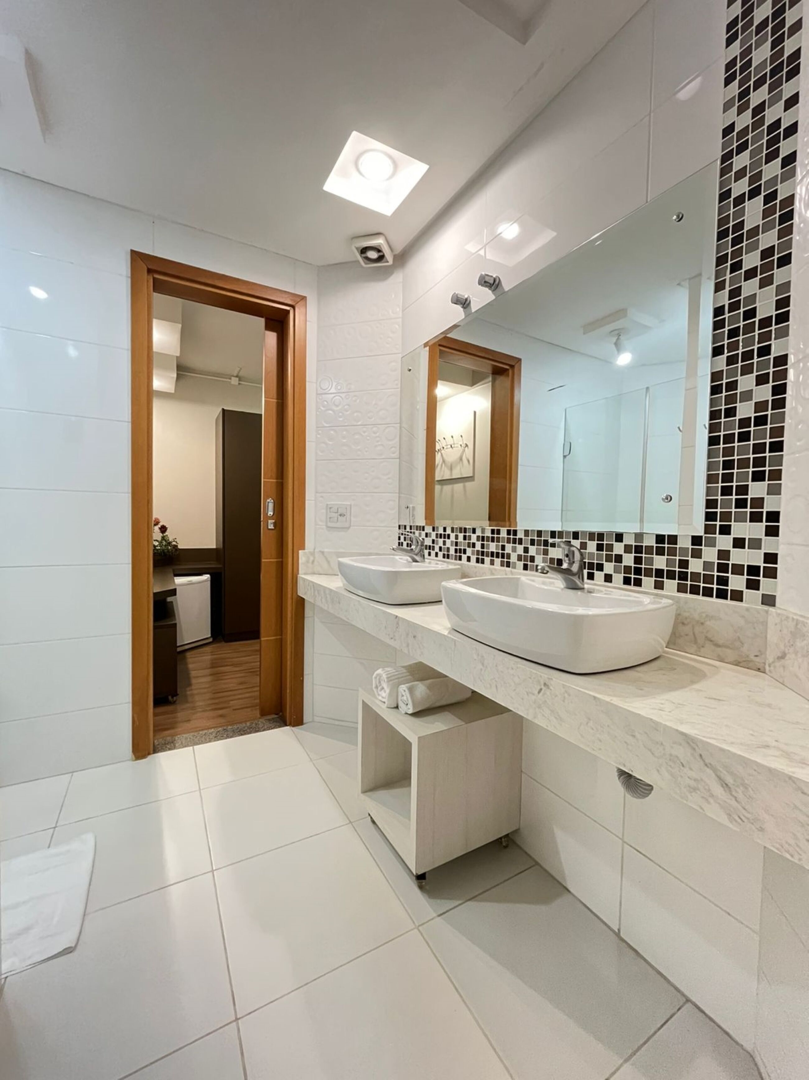 executive room | bathroom | designer toiletries, bathrobes, towels, soap