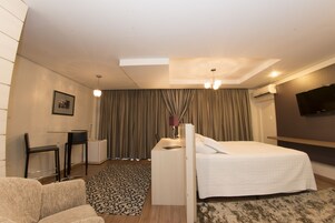 Suite | Minibar, wifi gratis, ropa de cama