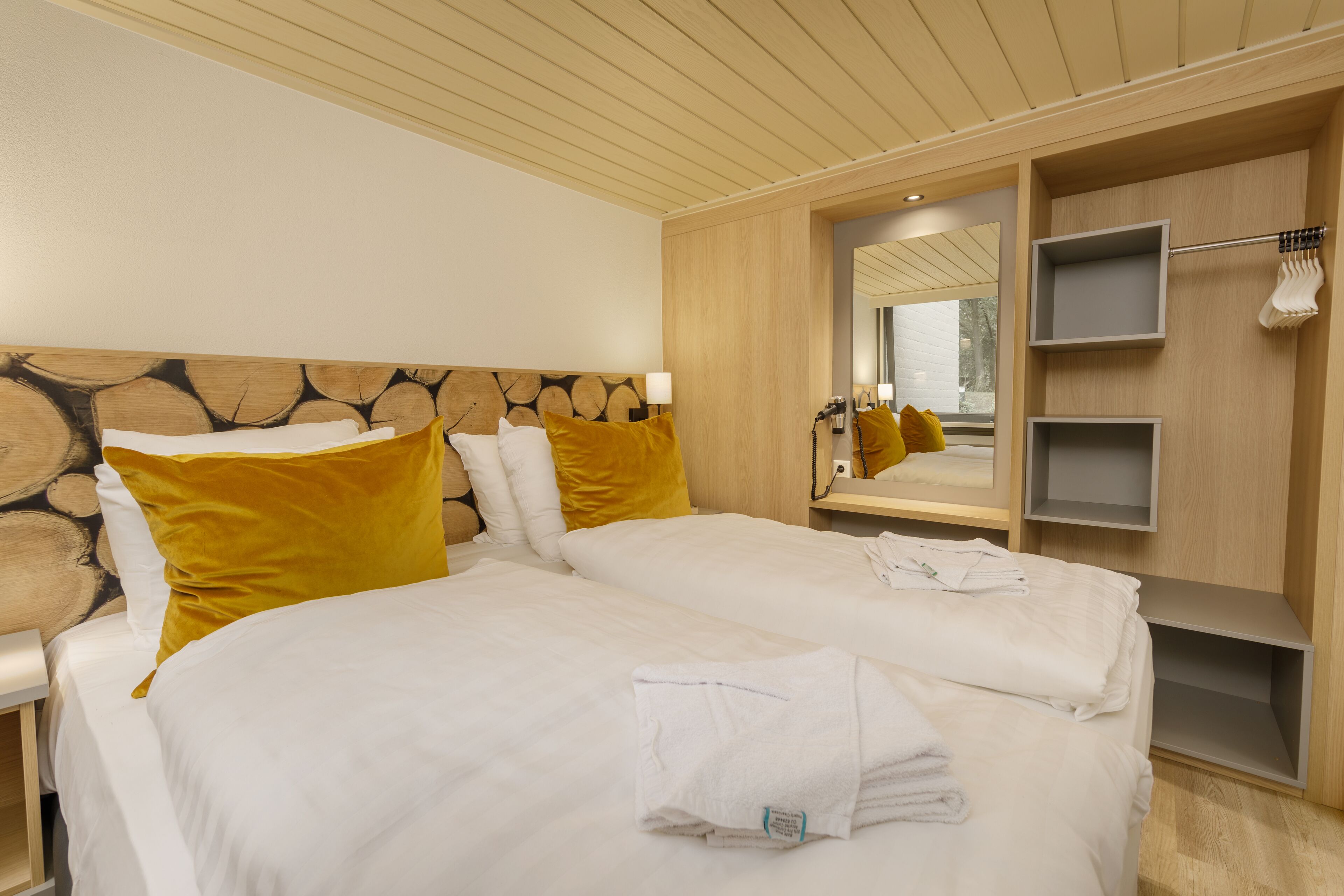 Cottage Deluks, 2 kamar tidur (VIP) | Brankas, Wi-Fi gratis, dan seprai linen