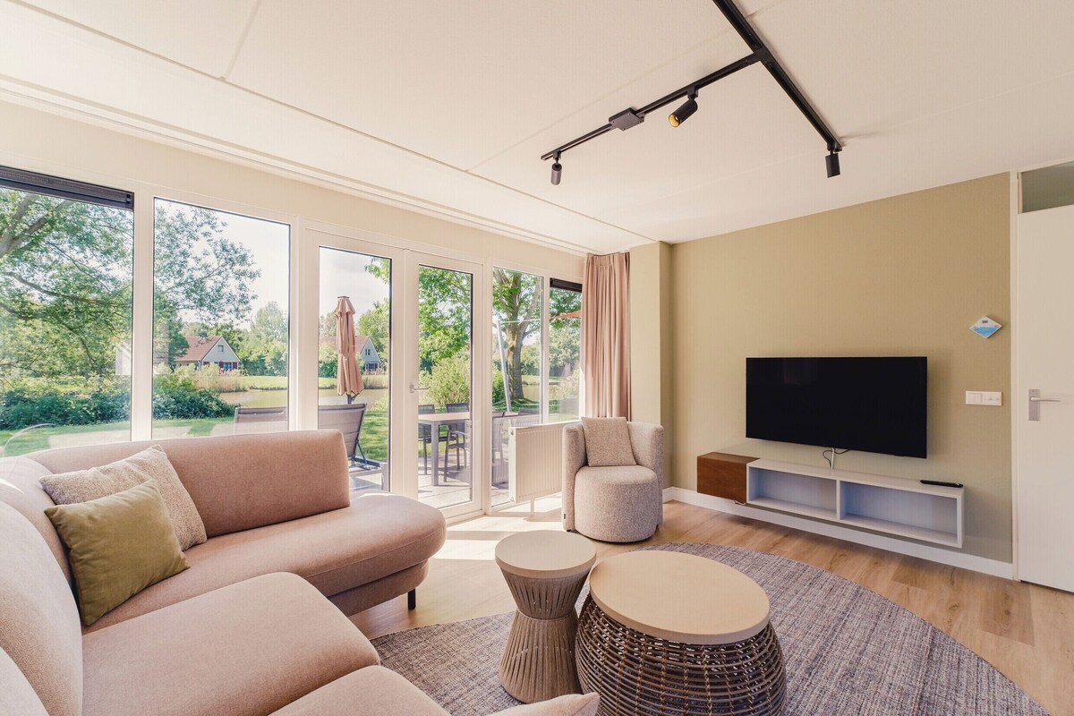 Premium Cottage, 2 Bedrooms | WiFi (free), bed sheets