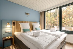 خزنة داخل الغرفة وواي فاي مجانًا وملاءات أسرّة