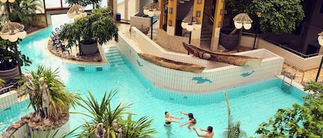 Piscine intérieure, piscine extérieure, maßtre nageur