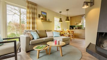 Deluxe cottage, 2 bedrooms | Free WiFi, bed sheets