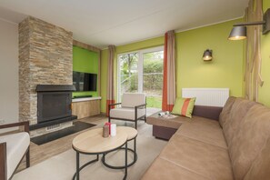 VIP Cottage, 3 bedrooms | 免費無線上網、床單