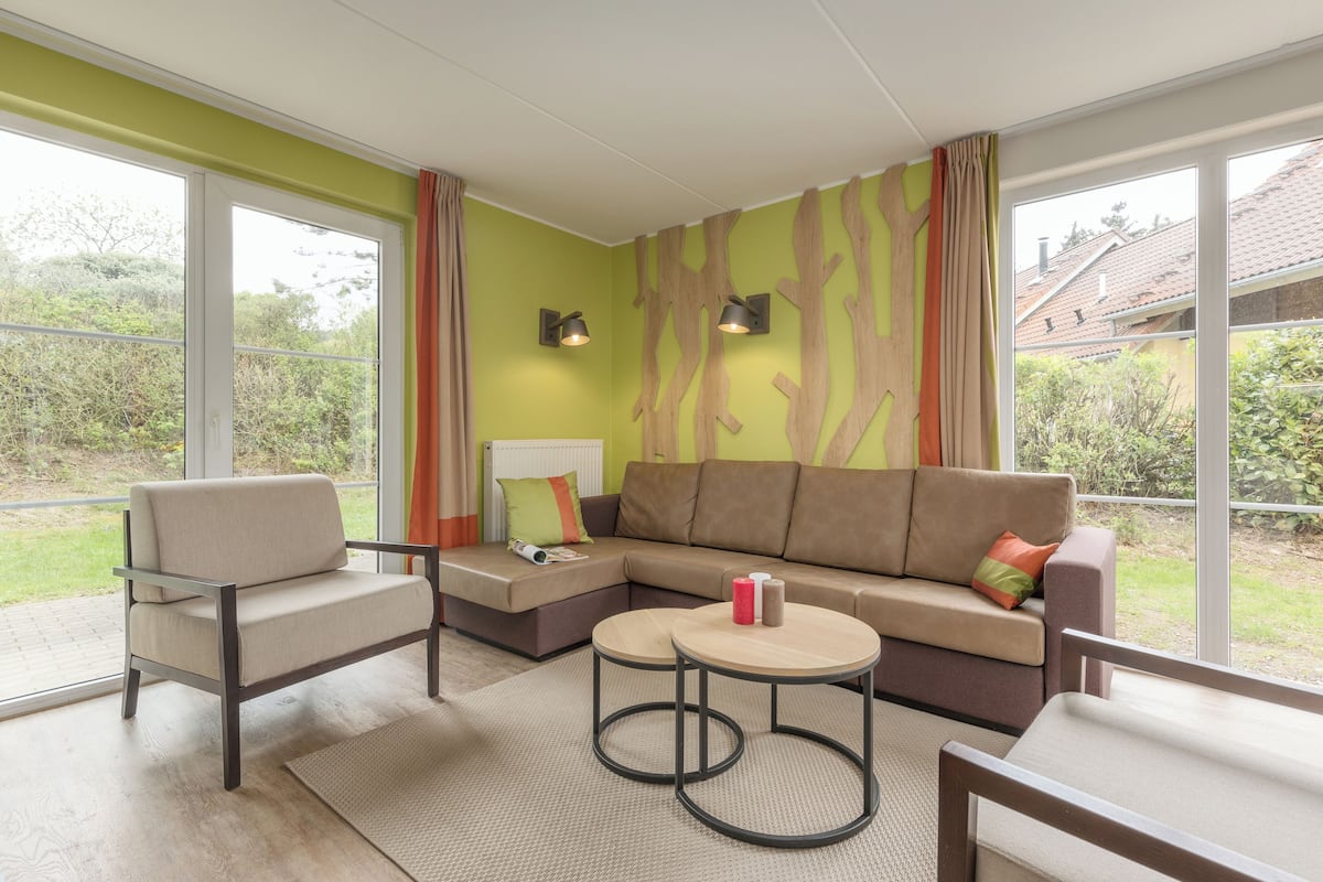 VIP Cottage, 3 bedrooms | 2 bedrooms, free WiFi, bed sheets