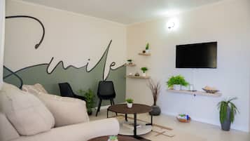 Apartment, 2 Bedrooms | Living area