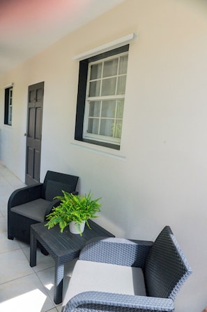 Porch - Palm Spring Inn (Oranjestad)