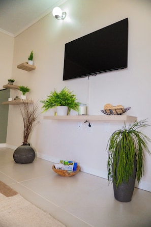 Apartment, 2 Bedrooms | Living area