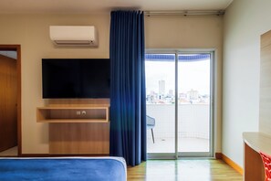Chambre Deluxe | Literie hypoallergénique, minibar, bureau, rideaux occultants