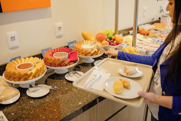 Free daily buffet breakfast