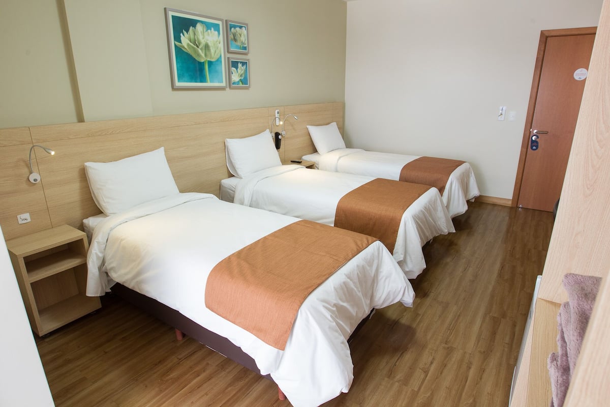 Dreibettzimmer, 3 Einzelbetten, Stadtblick