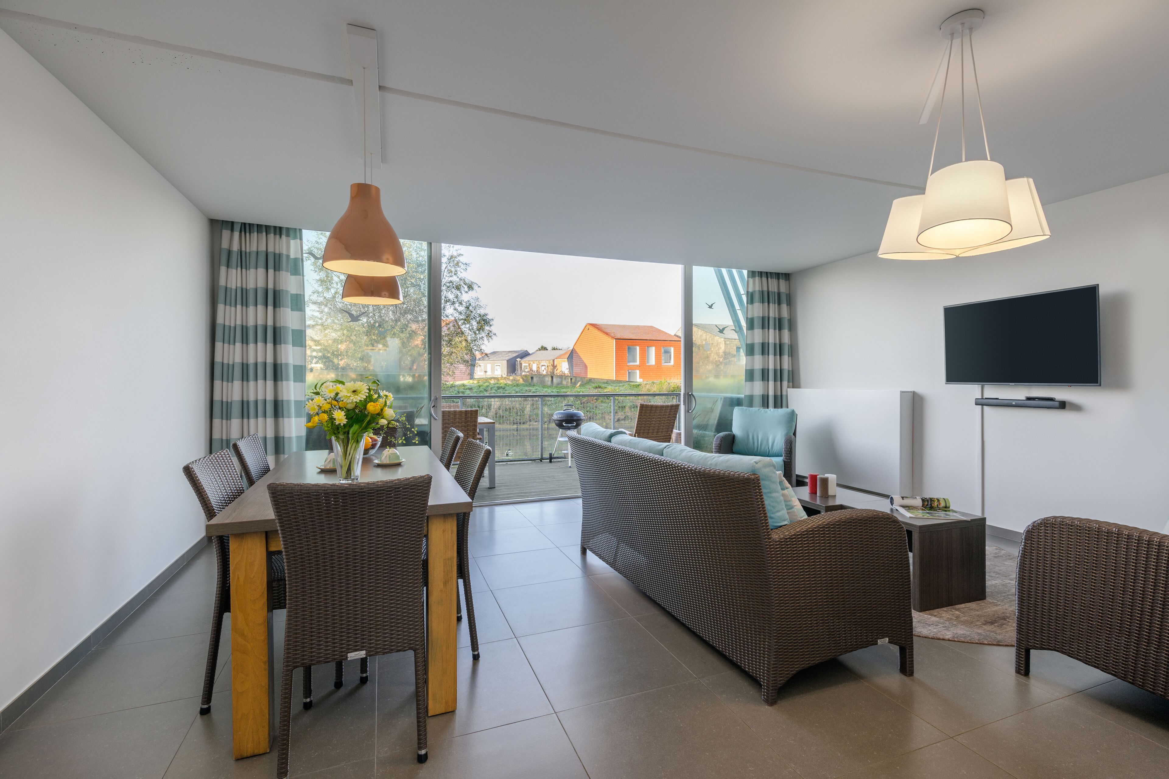 Deluxe Cottage | Living room | 80-cm TV with cable channels