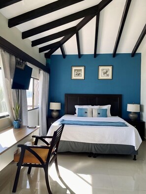 Blue Room | Pengeskab på værelset, skrivebord, strygejern/strygebræt, gratis Wi-Fi
