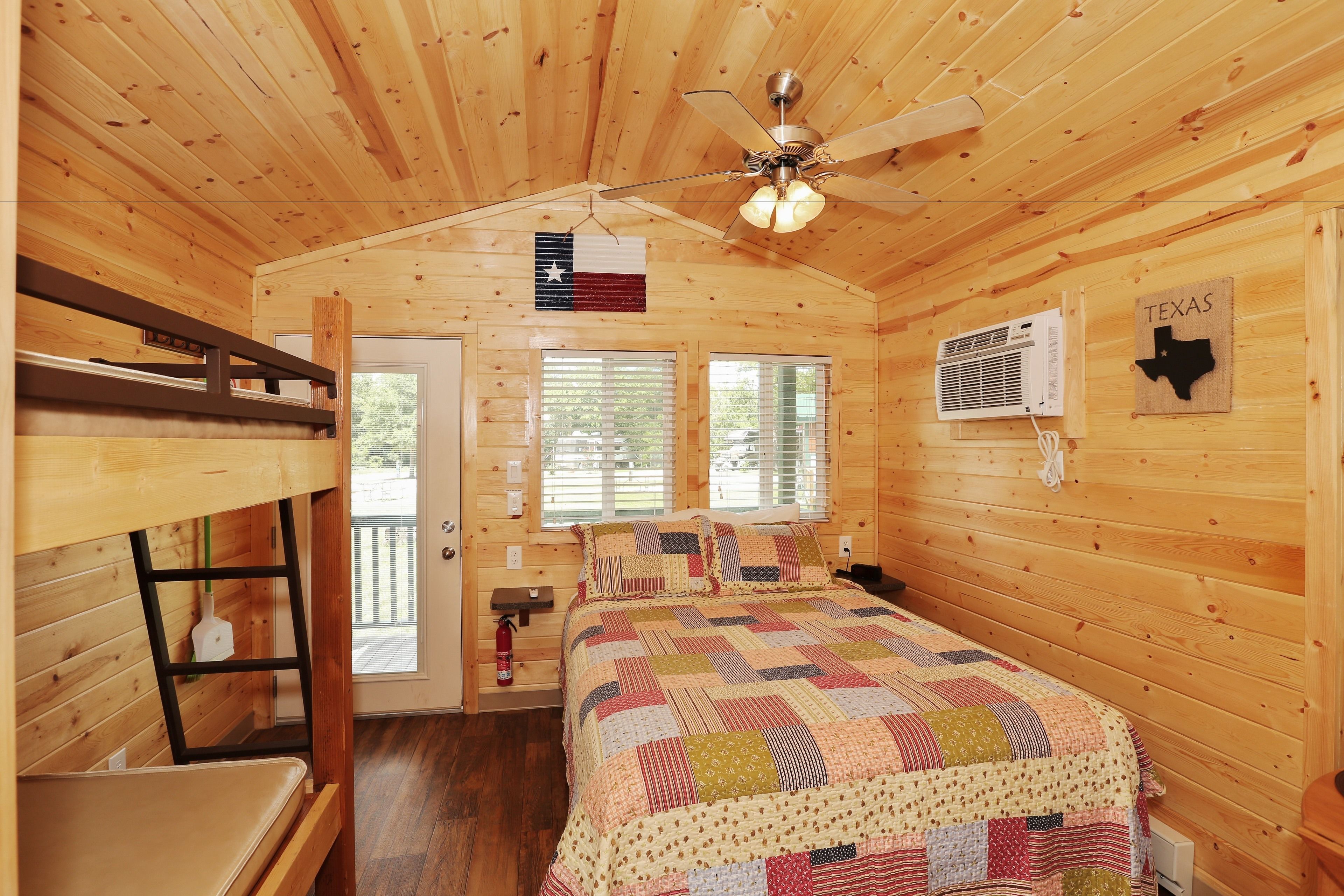 Cabin, 1 Bedroom (No Pets)