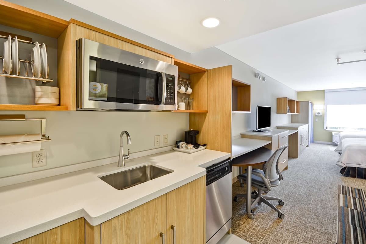 fridge, microwave, dishwasher, coffee/tea maker