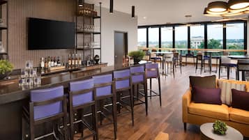 Con mesas al aire libre, abre todos los días