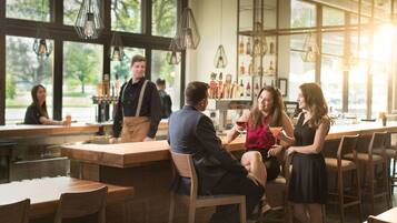 Alfresco dining, open daily