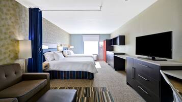 Studio, 2 Queen Beds, Non Smoking | Living area | 42-inch flat-screen TV with premium TV channels, TV