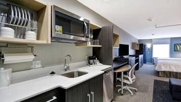 Studio, 2 Queen Beds, Non Smoking | Private kitchen | Fridge, microwave, dishwasher, coffee/tea maker