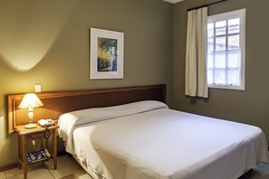 Standard Double or Twin Room, 1 Double or 2 Single Beds, Accessible - Vila Real Hotel (Jau)