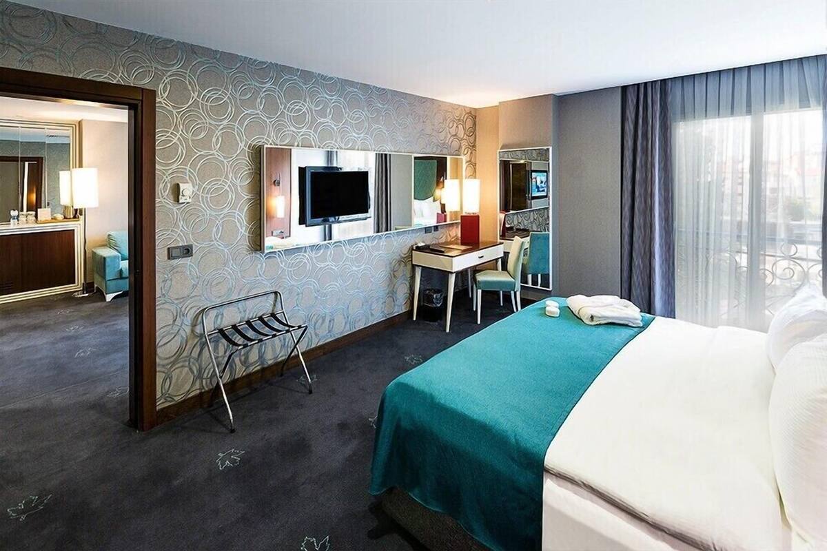 family suit | 1 bedroom, egyptian cotton sheets, premium bedding, minibar