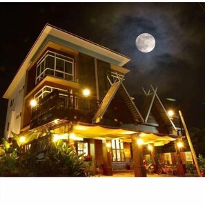 Extérieur