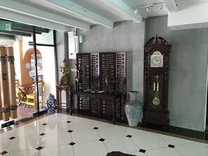 Interior entrance - MIL The Boutique Residence (George Town)