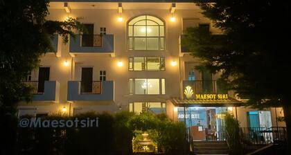 Maesot Siri Hotel