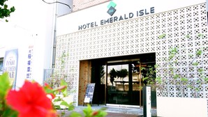 Front of property - Hotel Emerald Isle Ishigakijima (Ishigaki)