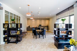 Daily continental breakfast for a fee - Fortune D Plus Hotel Khaoyai (Pak Chong)