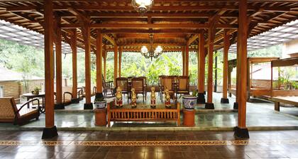 Joglo Mandapa Boutique Hotel & Resto