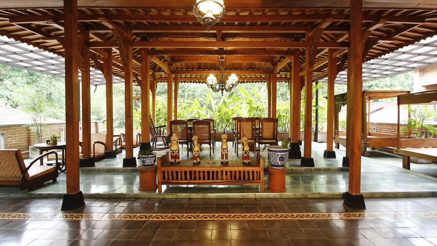 Joglo Mandapa Boutique Hotel & Resto