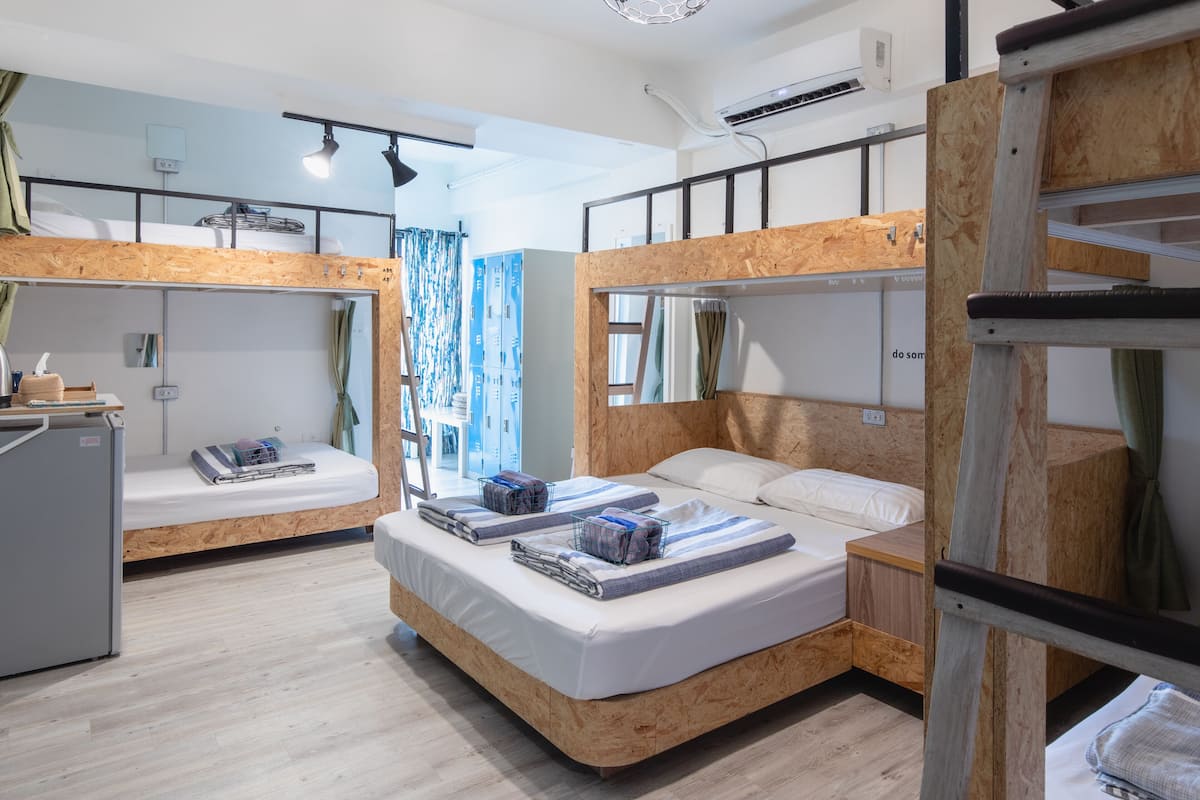 Gemeinsamer Schlafsaal, 1 Schlafzimmer