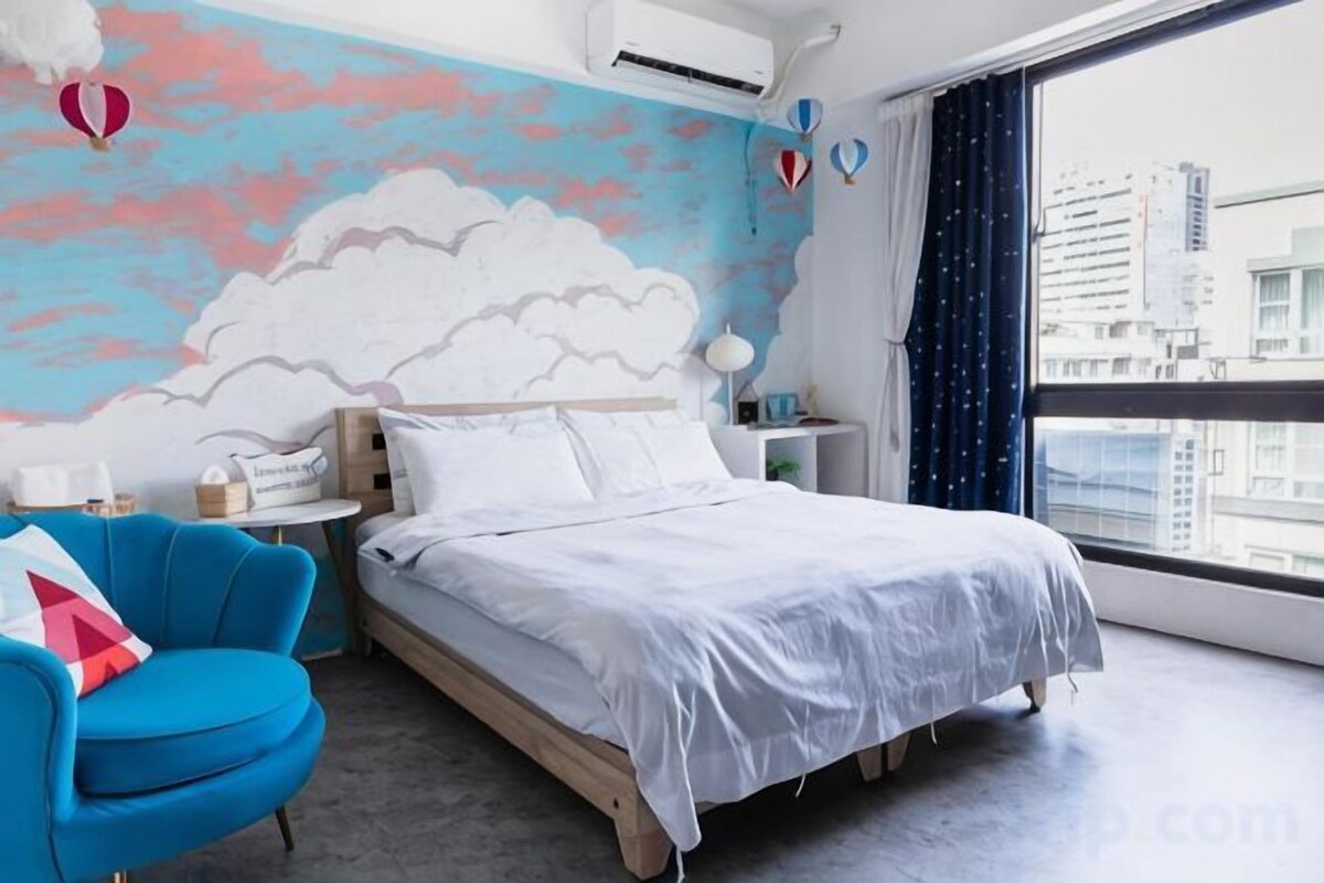 Cortinas blackout, cunas, camas plegables/adicionales y wifi gratis