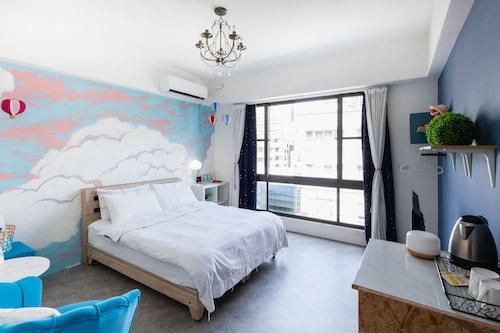 イートズー ホテル (EATzzZ 旅館)