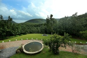 Mountain view - Leaf Watagala (Ruwanwella)