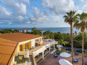 Front of property - Residence Antigua (Bonifati)