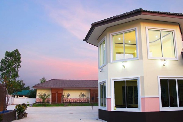 Front of property - evening/night